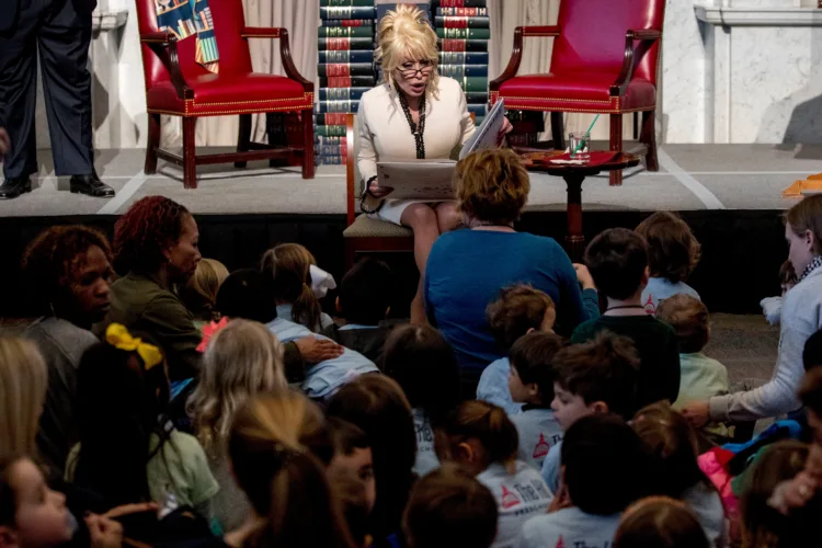 Dolly  Parton’s  philanthropy  was based on  ‘her belief in the  goodness of people’